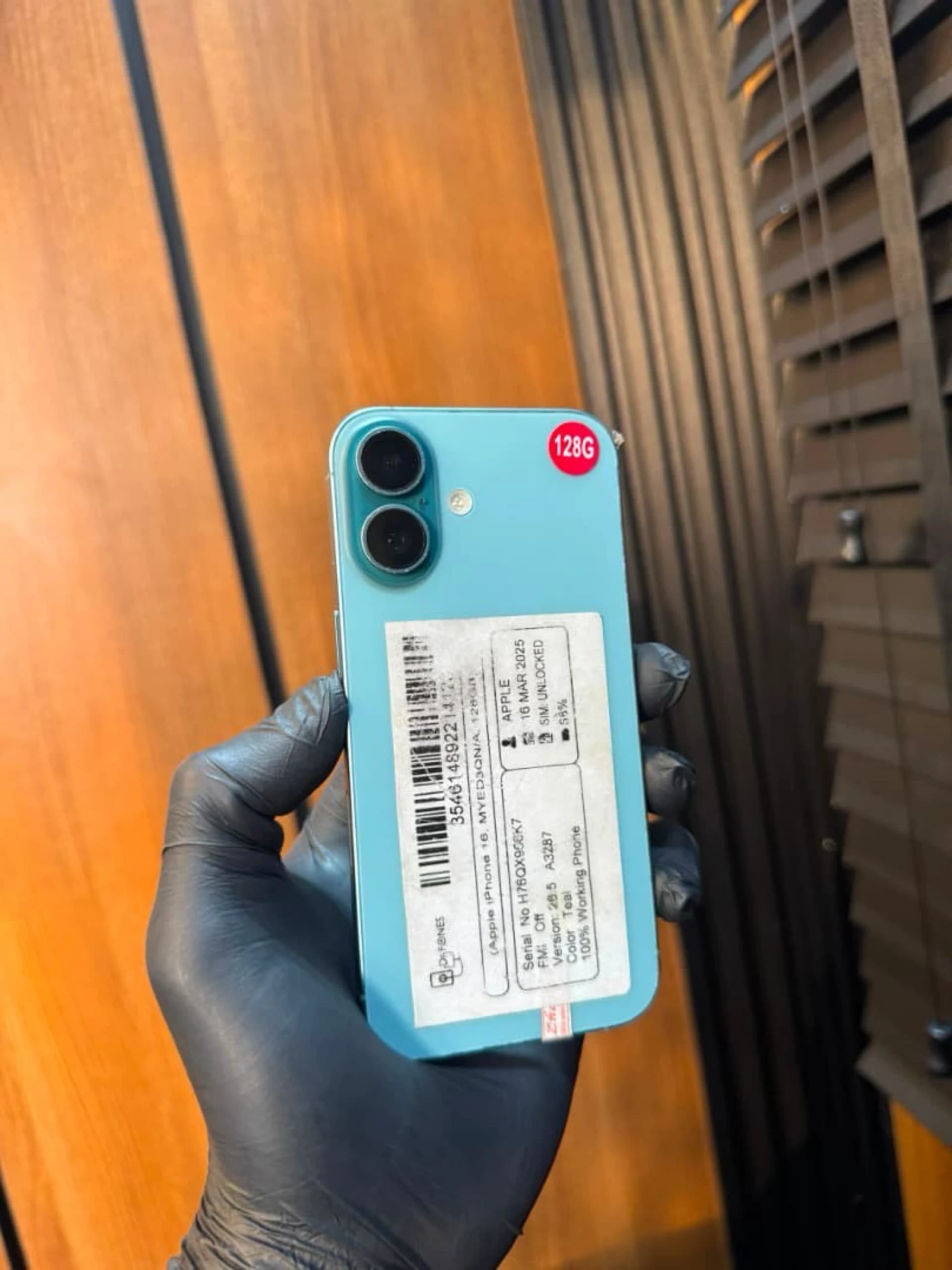 iPhone 16